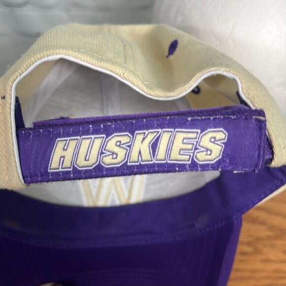 University Washington Huskies UW Baseball Cap Pac 10 pre-2011 - Picture 5 of 7
